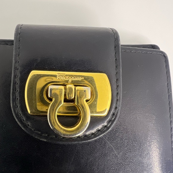 Salvatore Ferragamo Black Leather Wallet with Gold Clasp - Picture 2 of 10